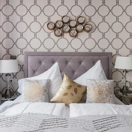 Pastel Art Deco 3Bdr Ruterra Apt Прага Екстериор снимка
