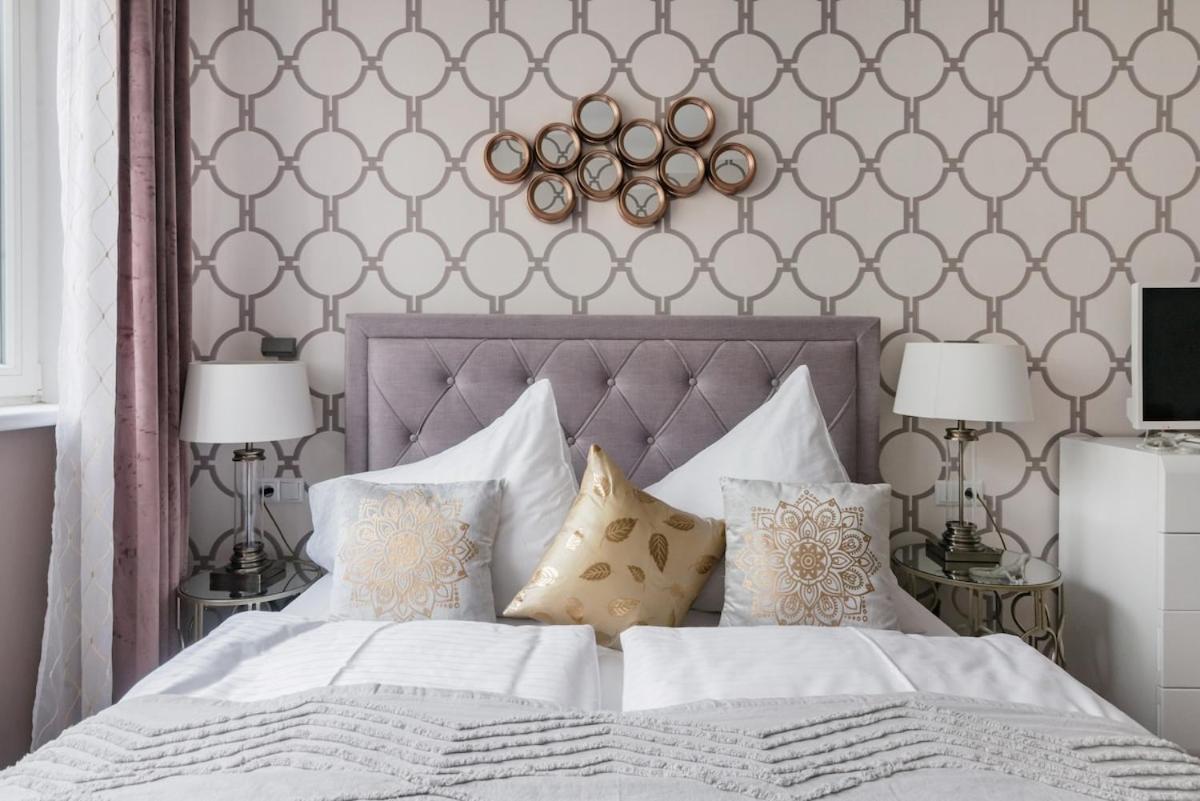 Pastel Art Deco 3Bdr Ruterra Apt Прага Екстериор снимка
