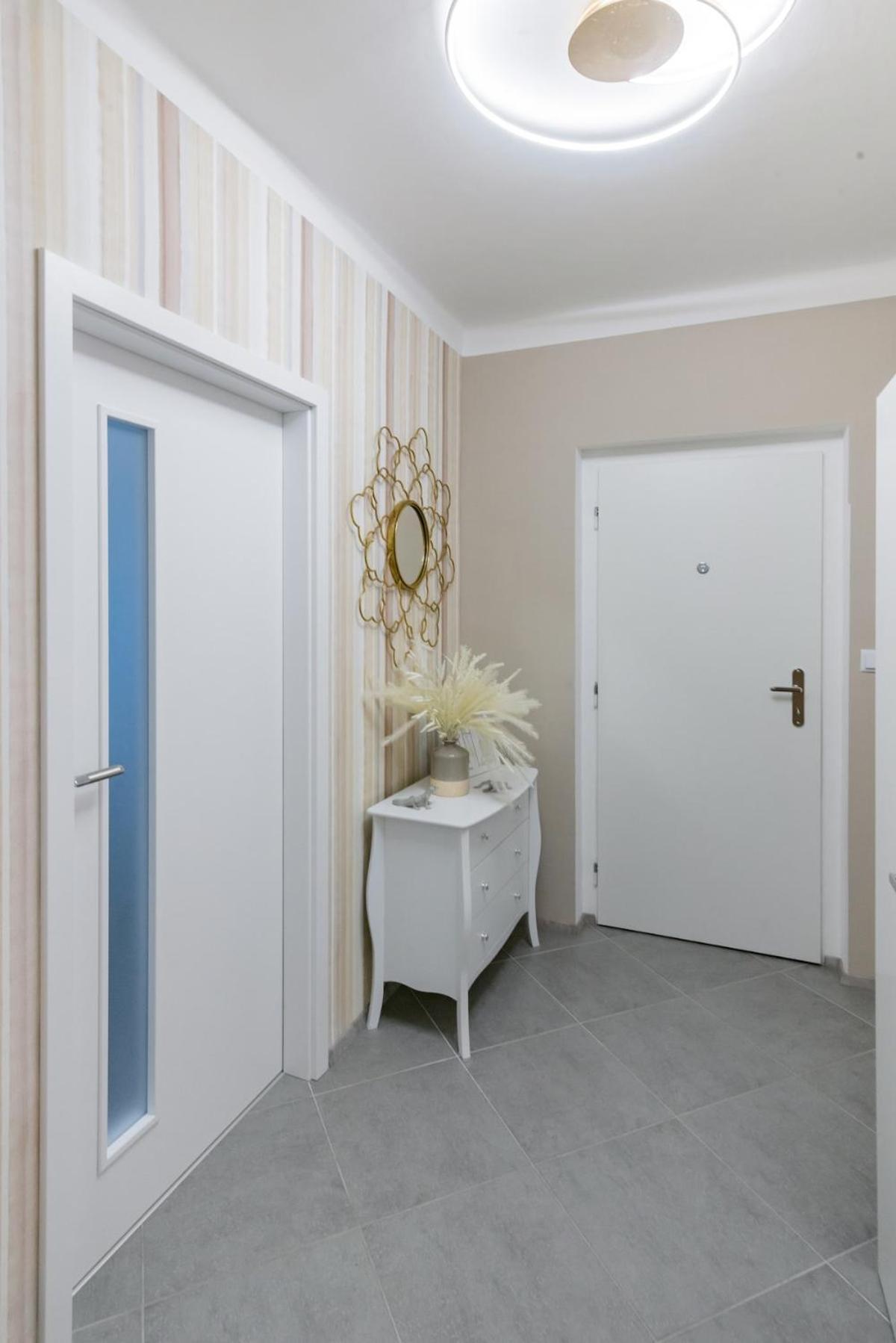 Pastel Art Deco 3Bdr Ruterra Apt Прага Екстериор снимка